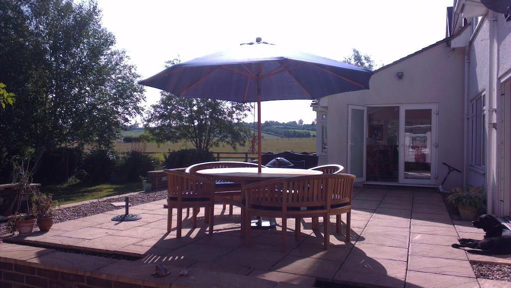 Winslow The Stables B&B @ Pear Tree Cottage المظهر الخارجي الصورة