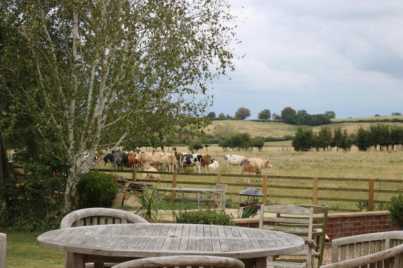 Winslow The Stables B&B @ Pear Tree Cottage المظهر الخارجي الصورة